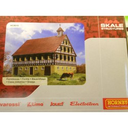 ** Hornby HC8010  Farmhouse.  Ready Built Model.