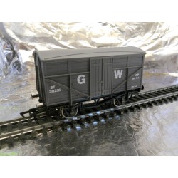 ** Dapol 4F-015-001 Fruit Mex Wagon GWR 38231