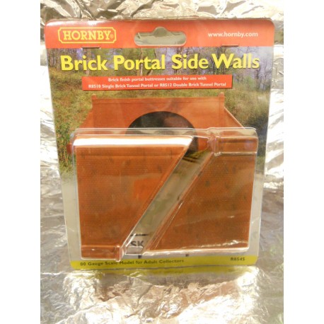 ** Hornby R8545  Brick Portal Side Walls.