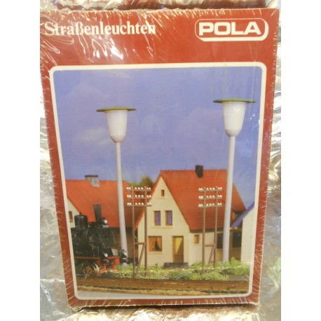 ** Pola 70  2 Street Lights  ( 14-19 volts ) and 6 Telegraph Poles Kit