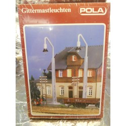 ** Pola 71 2 Girder-Type Street Lamps (14-19 Volts) and 6 Telegraph Poles Kit