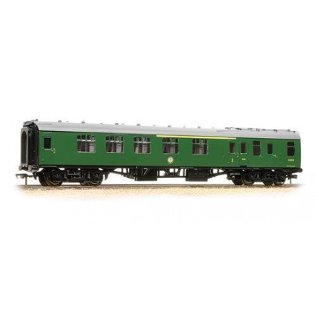 ** Bachmann 39-228D x 2 BR Mk1 BCK Brake Composite Corridor (SR) Green