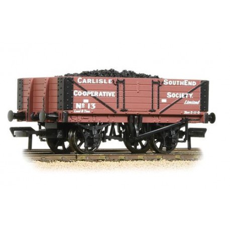 ** Bachmann 37-073 x 4 5 Plank Wagon Wooden Floor Carlisle Co-Op - with Wagon Load