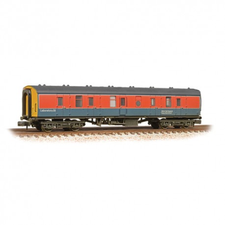 ** Graham Farish 374-043 x 2 BR Mk1 BG Full Brake 'Laboratory 23' RTC Livery Weathered
