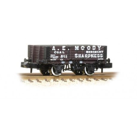 ** Graham Farish 377-060 x 2 5 Plank Wagon Wooden Floor 'A. E. Moody'