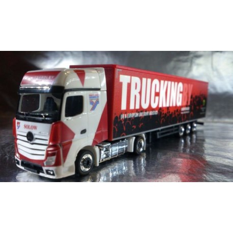 **   Herpa 306003 Mercedes-Benz Actros Gigaspace Box Semitrailer "Brian Yeardley" (GB)
