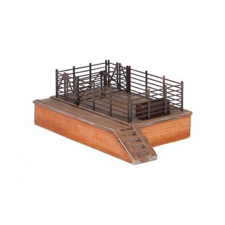** Graham Farish 42-003 x 1  Scenecraft Cattle Dock (Pre-Built)