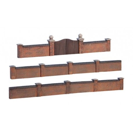** Graham Farish 42-541  x 1 Scenecraft Walls & Gates (Pre-Built)