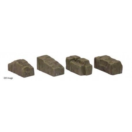** Graham Farish 42-545  x 1 Scenecraft 4 Tarpaulin Covered Wagon Loads (Pre-Built)