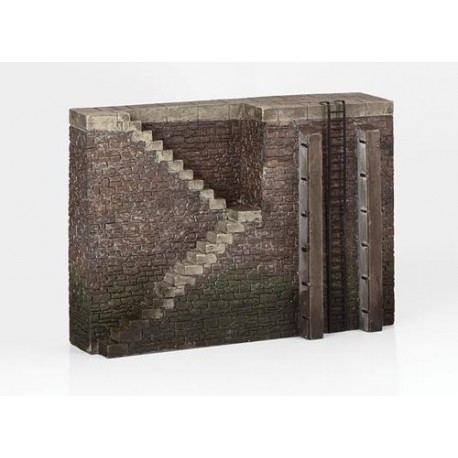 ** Graham Farish 42-569  x 1 Scenecraft Quayside Walls with Steps (Pre-Built)