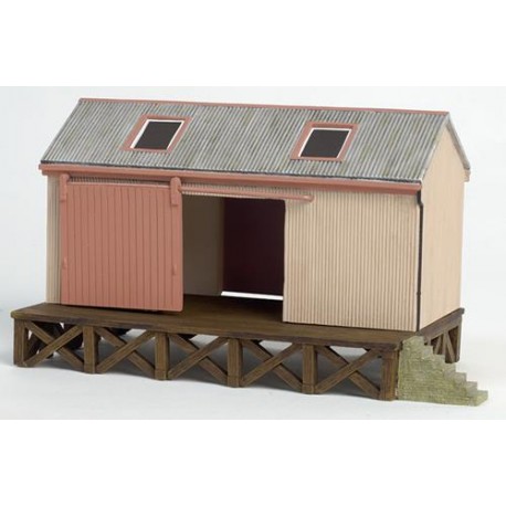 ** 	 Bachmann 44-006 x 1 Scenecraft Corrugated Goods Shed (Pre-Built)