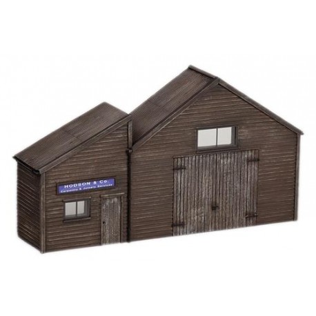 ** Bachmann 44-268  x 1 Scenecraft Low Relief Weather Boarded Warehouse(Pre-Built)