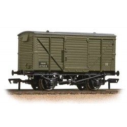 ** Bachmann 37-806  x 1 12t Van Army Green