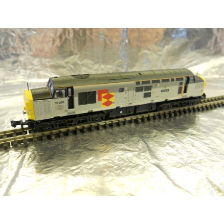 ** Graham Farish 371-470 Class 37 068  x 1 Grainflow BR Railfreight Distribution