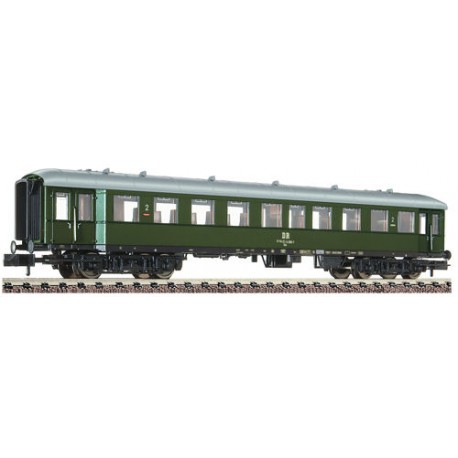 ** Fleischmann 867713 DR B4 2nd Class Coach IV