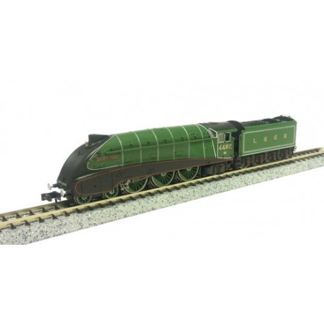 ** Dapol 2S-008-010 A4 Valanced 4482 Golden Eagle LNER Green
