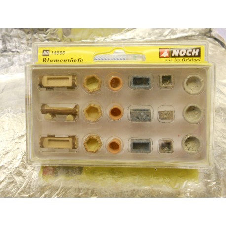 ** Noch 14886 Flowerpots (18) Accessory Set