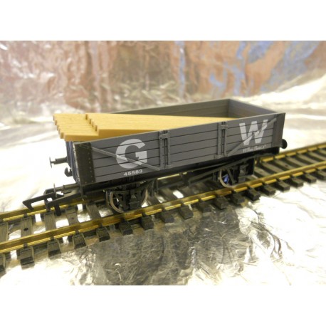 ** Dapol 4F-040-007 4 Plank Wagon GWR 45583