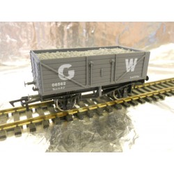** Dapol 4F-071-009 7 Plank Wagon GWR 06562