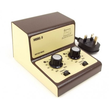 ** Gaugemaster GMC-D Twin Track Cased Controller
