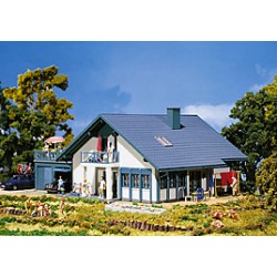 ** Faller 130396 Turkis House Kit IV