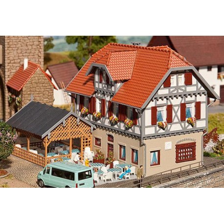 ** Faller 130438 The Sonne Inn with Summerhouse Kit I