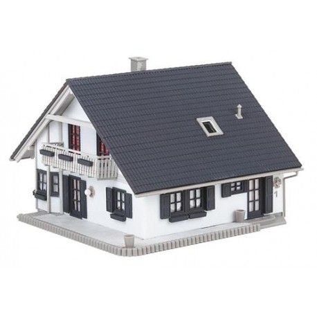 ** Faller 130640 Renovated Detached House Kit