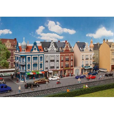 ** Faller 130701 Beethovenstrasse Row of Structures Kit III