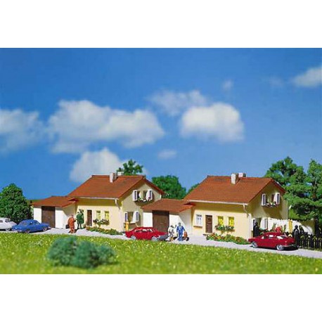 ** Faller 232222 Suburban Homes (2) Kit III