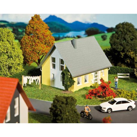 ** Faller 232322 Detached House (Yellow) Kit VI