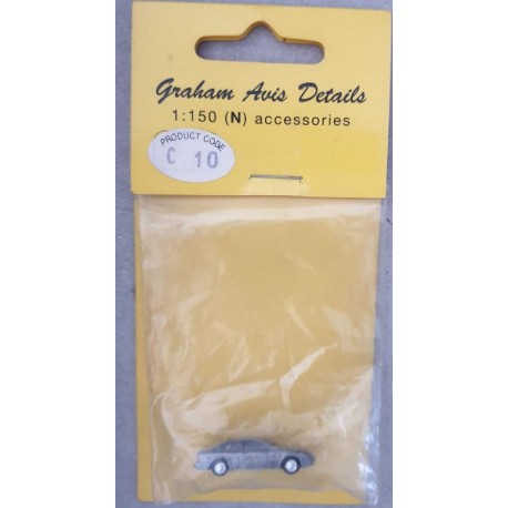 ** Graham Avis Details C10 Saloon Silver Car 1:150 N Scale