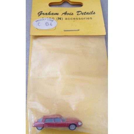 Graham Avis Details C04 Saloon Red Car 1:150 N Scale