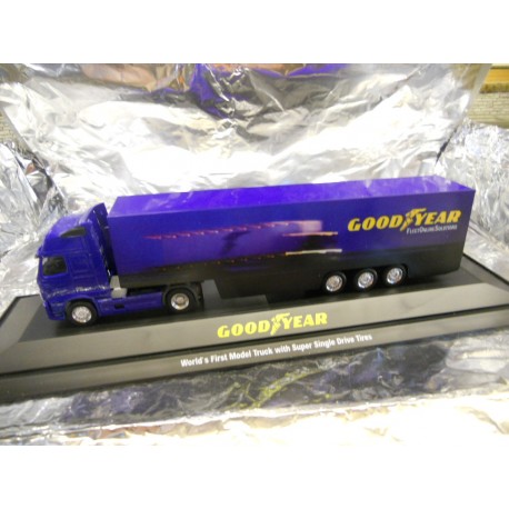 ** Herpa 267083 Volvo FH12 GL XL Box Semitrailer Goodyear