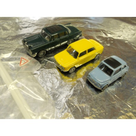 ** Busch 5995-1 3 x 1960's Cars Mercedes 230, Fiat 500, NSU 1000TT.