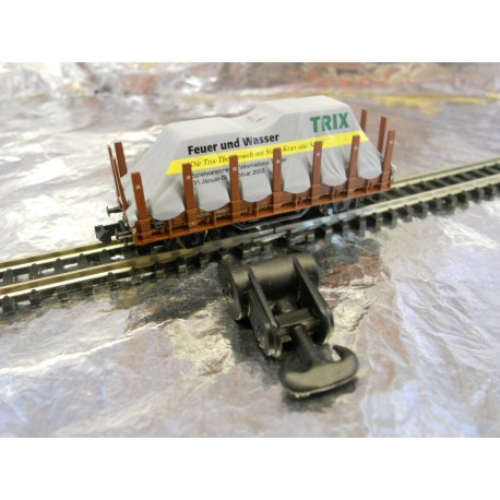 ** Minitrix 2002  Nurnberg 2002 Toy Fair  " Feuer und Wasser "  Wagon.
