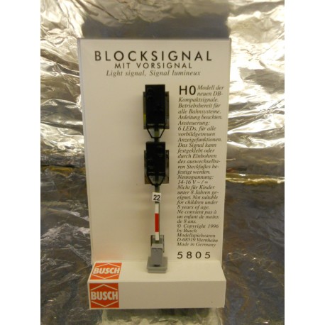 ** Busch 5805  Combined Block/Distant Signal with 6 LEDs.